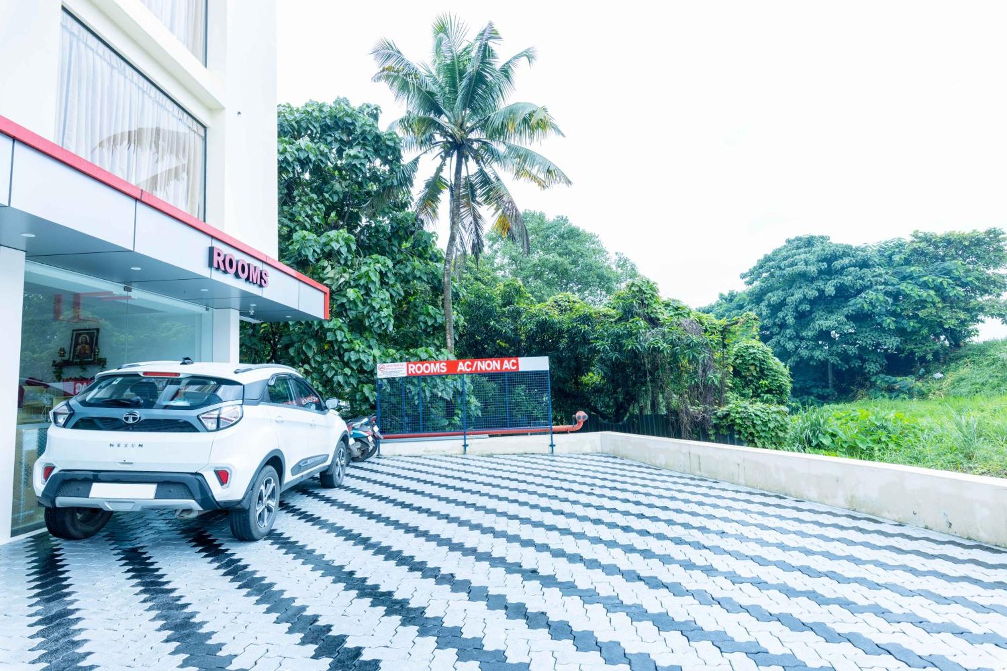 Treebo Airsuite Airport Hotel Kochi Kültér fotó