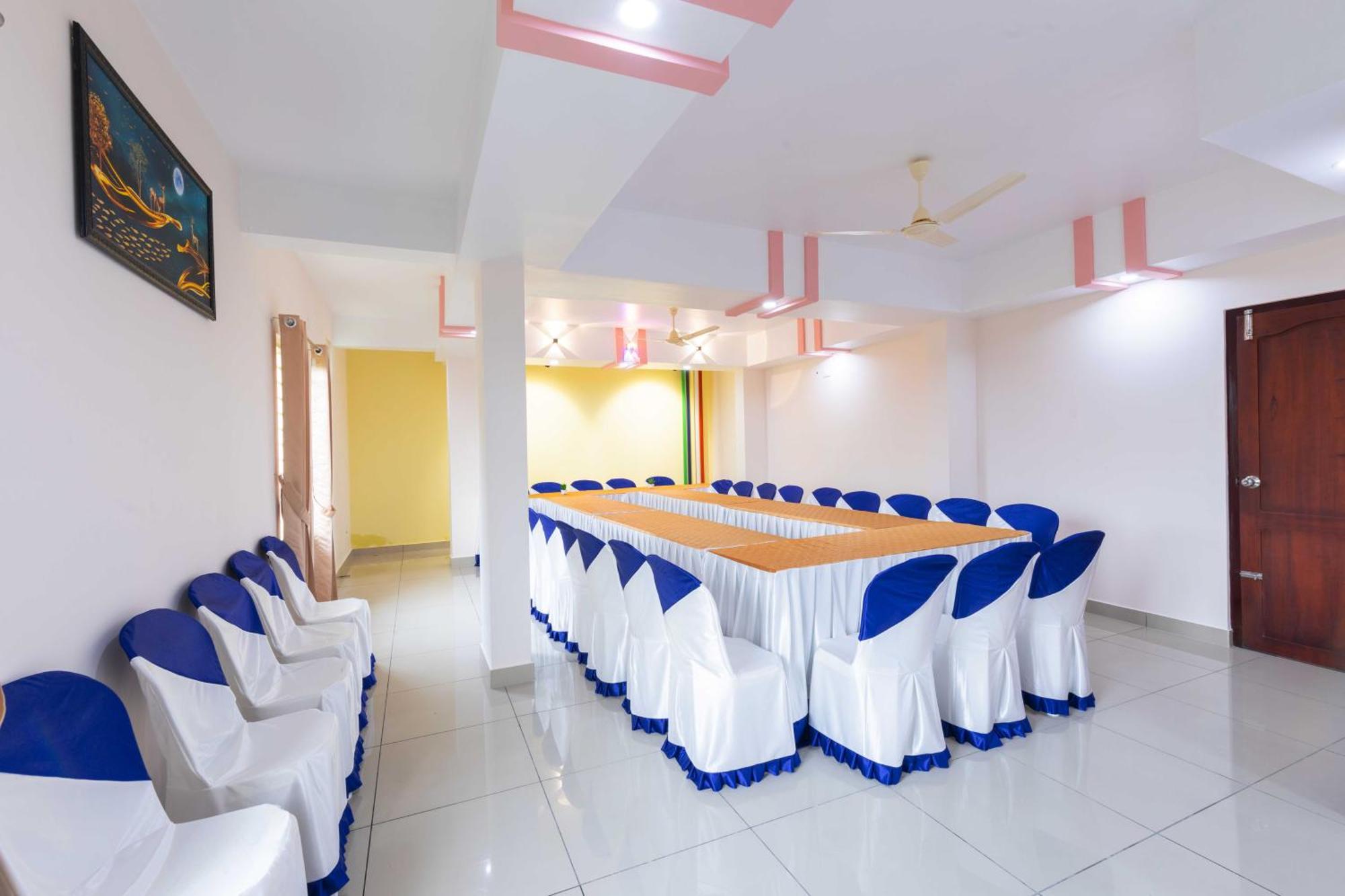 Treebo Airsuite Airport Hotel Kochi Kültér fotó