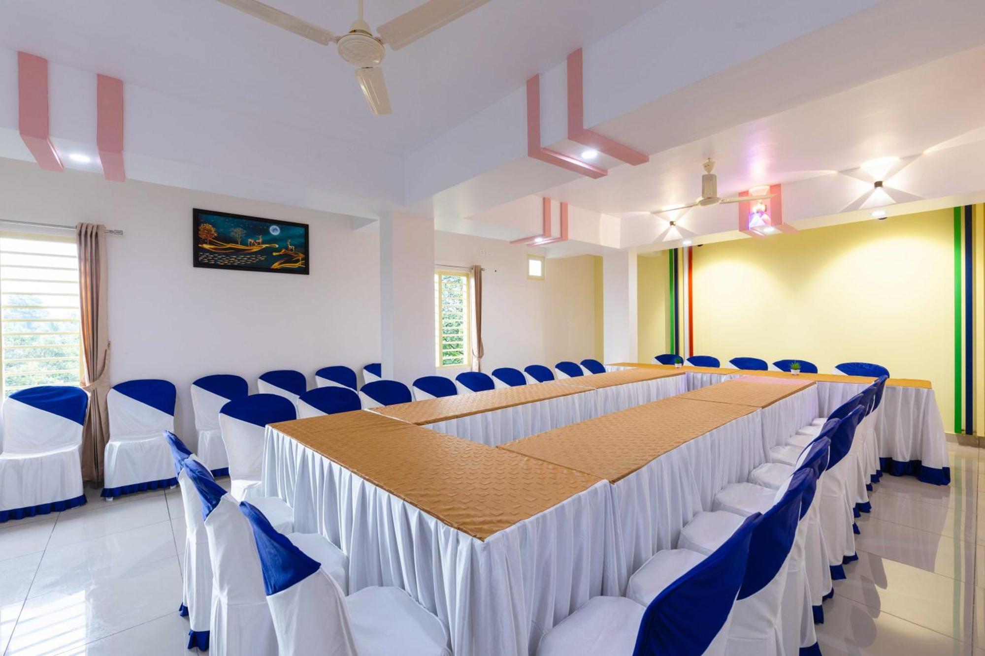 Treebo Airsuite Airport Hotel Kochi Kültér fotó
