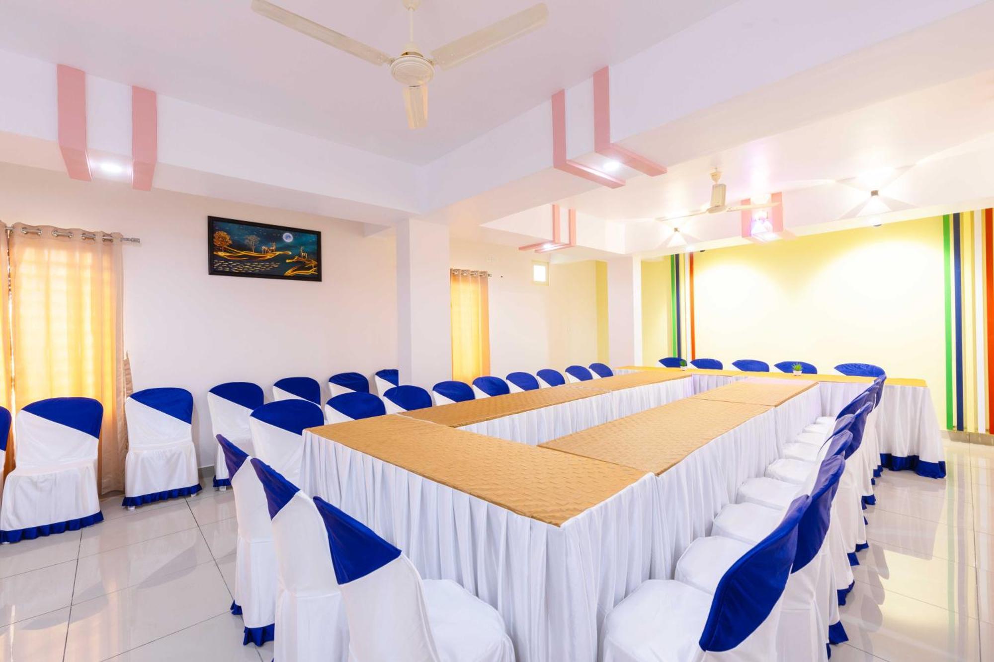 Treebo Airsuite Airport Hotel Kochi Kültér fotó